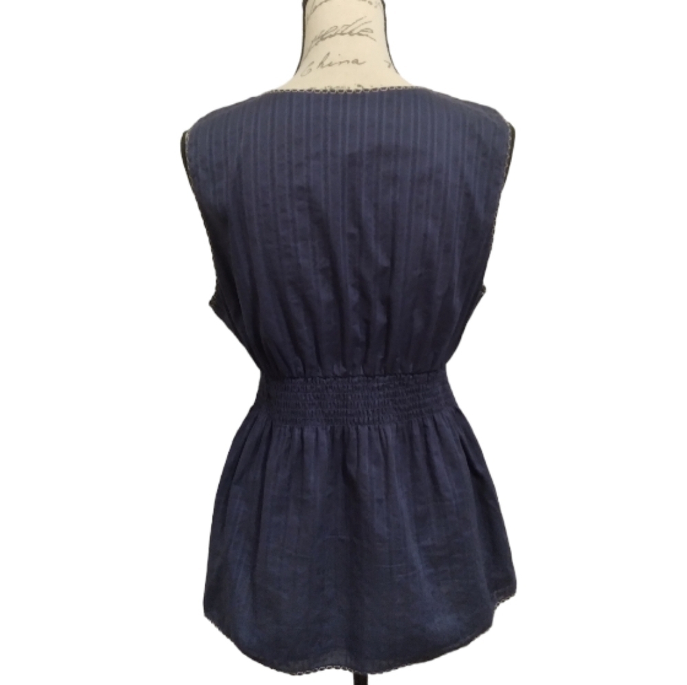 Eddie Bauer Navy Sleeveless Smocked-Waist V-Neck Top - Picture 2 of 4